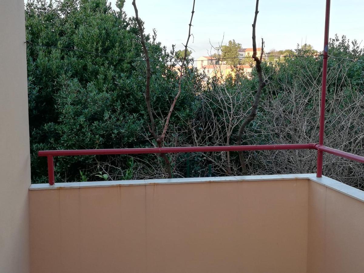 Apartman Ribaric مالي لوشينغْ الغرفة الصورة
