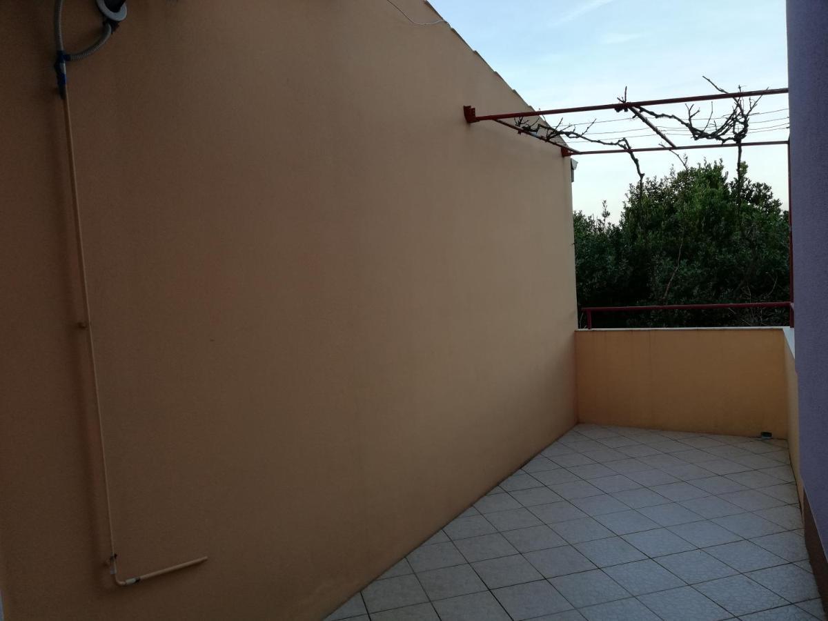 Apartman Ribaric مالي لوشينغْ الغرفة الصورة